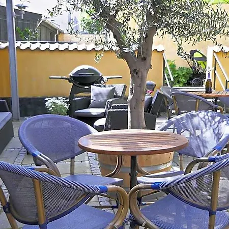 & Hotel apartamentowy 3*